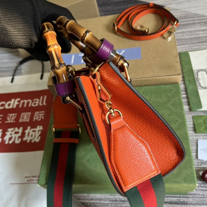 Gvc*1 tote bags